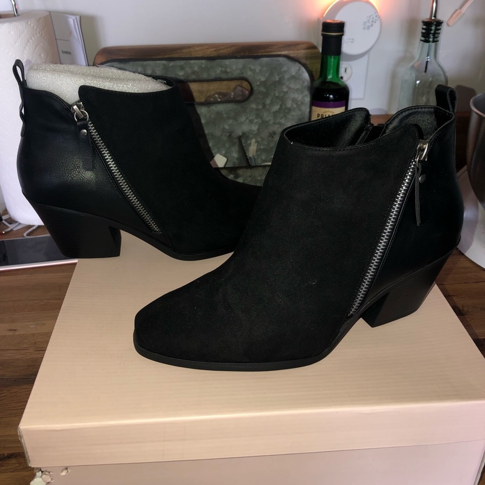 Just fab booties with zipper